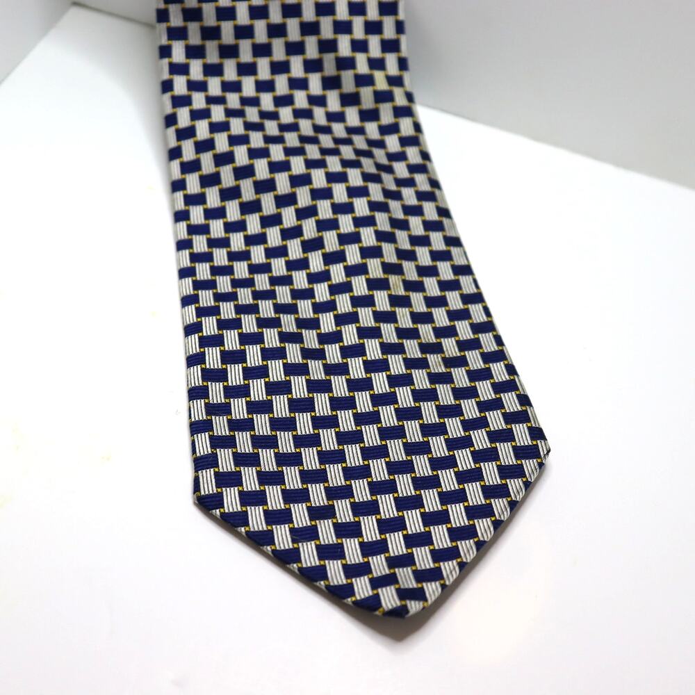 Vintage Roundtree & Yorke Silk Basketweave Tie 3.5” Wide